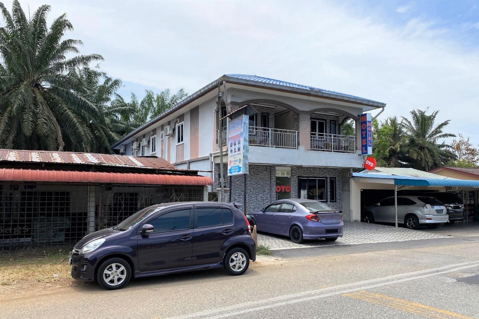 Oyo 90205 Bayu Sintok Motel 樟仑 外观 照片